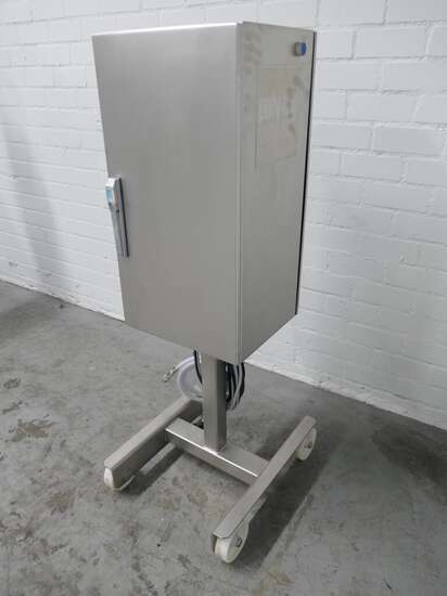 Poly Clip labelling system